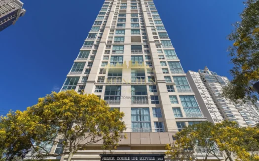 Apartamento de 185 m² no Ecoville – 3 suítes – 3 vagas – Face Norte