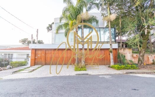 Casa – Um Refúgio de Luxo no Coração do Batel!